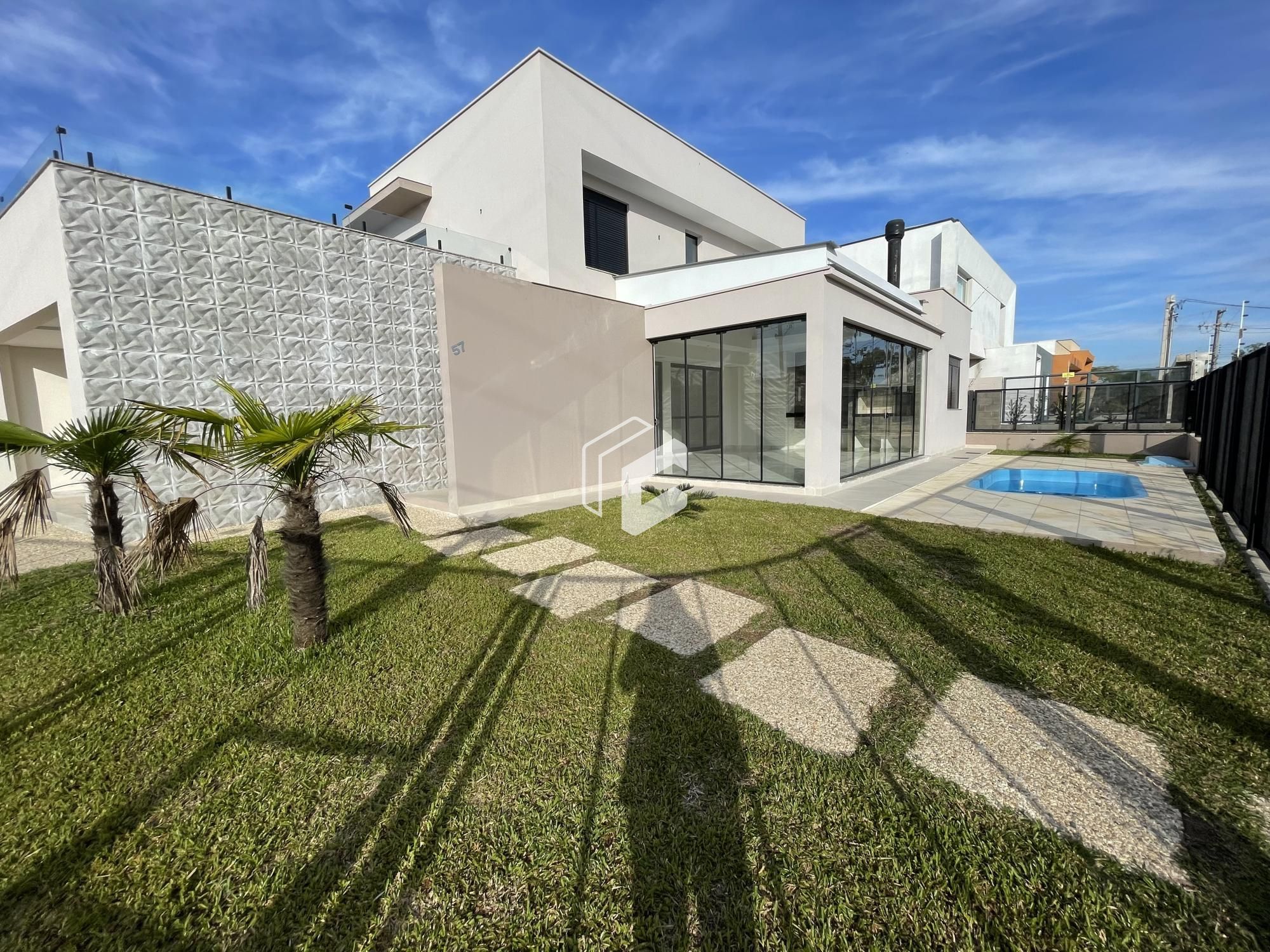 Casa, 3 quartos, 228 m² - Foto 2