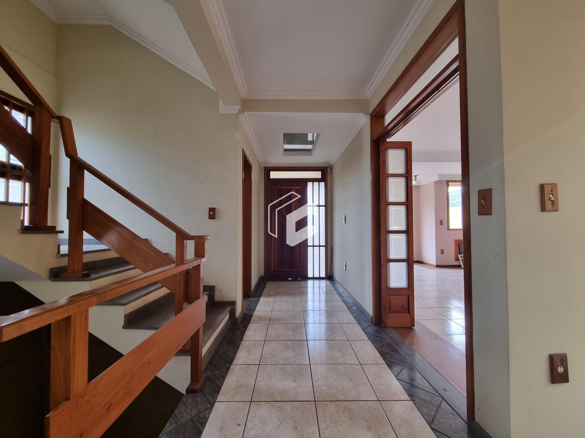 Casa à venda com 3 quartos, 390m² - Foto 4