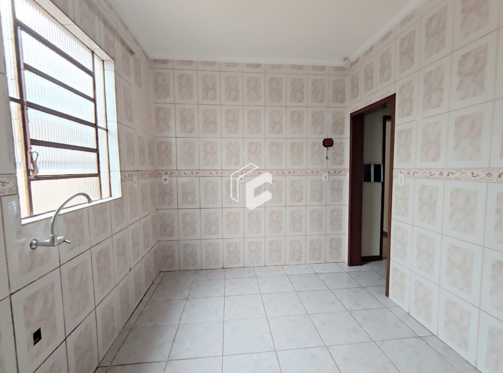 Casa à venda com 3 quartos, 105m² - Foto 3