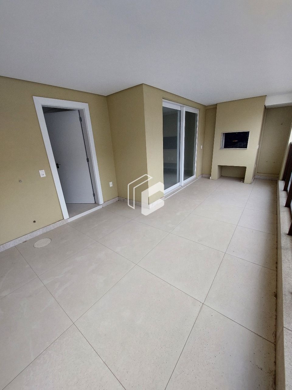 Apartamento à venda com 3 quartos, 169m² - Foto 10