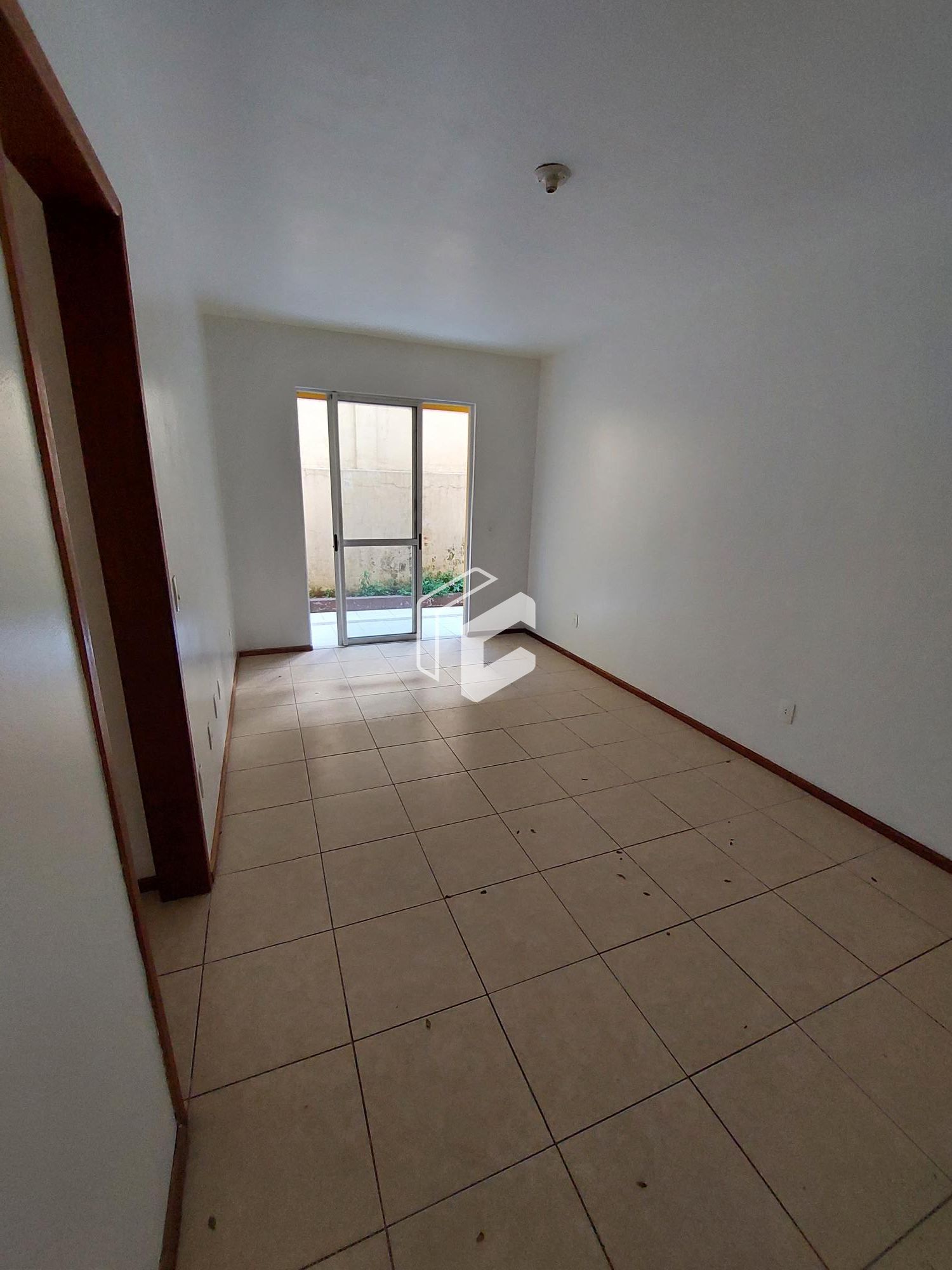 Apartamento à venda com 2 quartos, 70m² - Foto 6