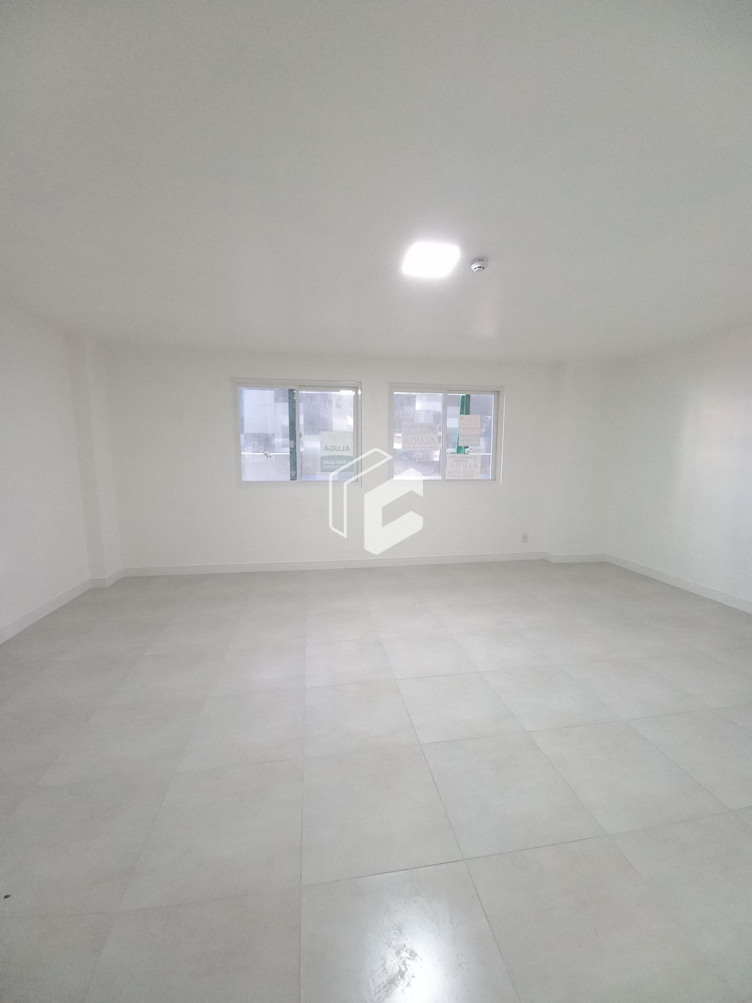 Conjunto Comercial-Sala para alugar com 1 quarto, 33m² - Foto 4