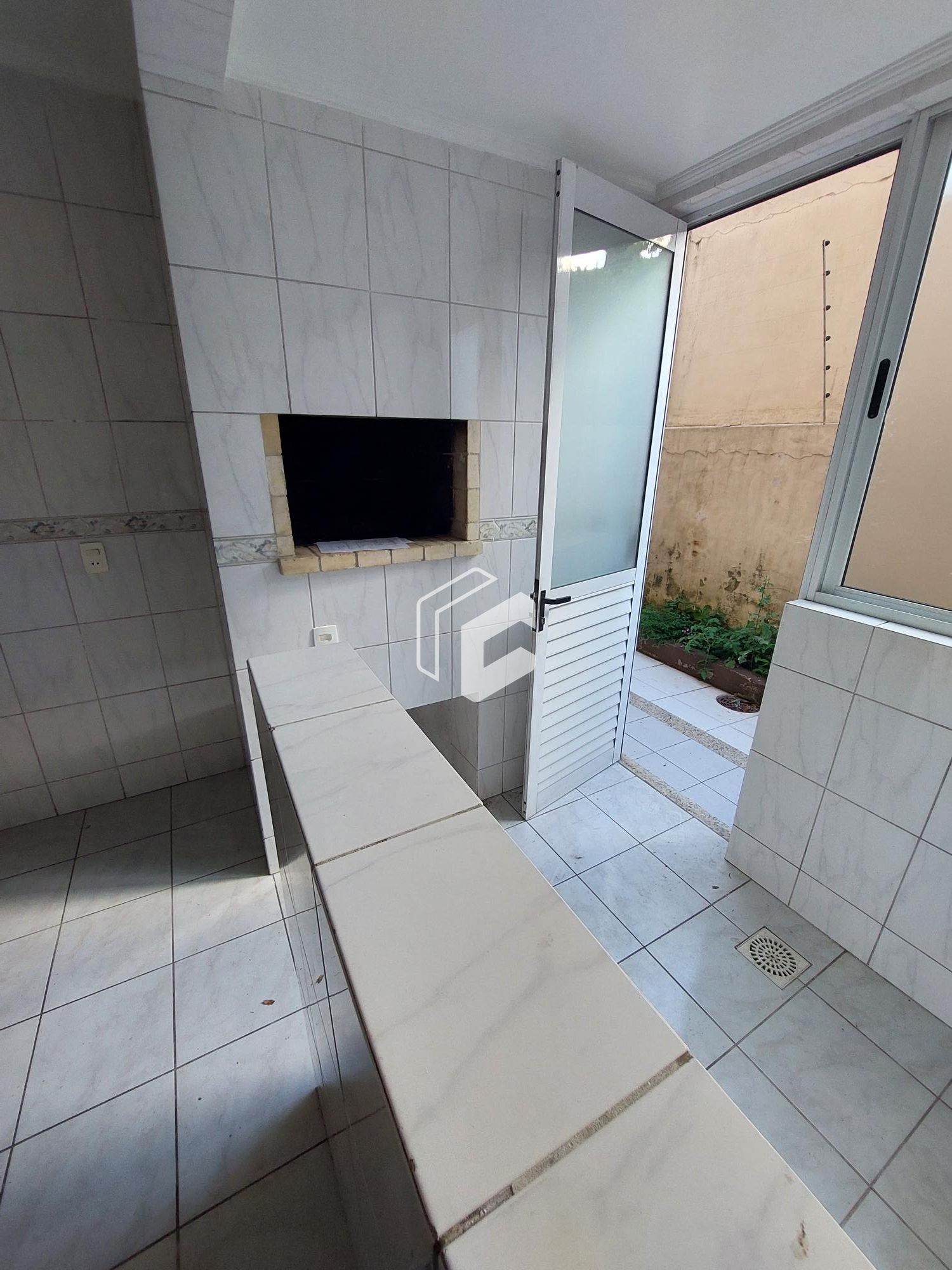 Apartamento à venda com 2 quartos, 70m² - Foto 8