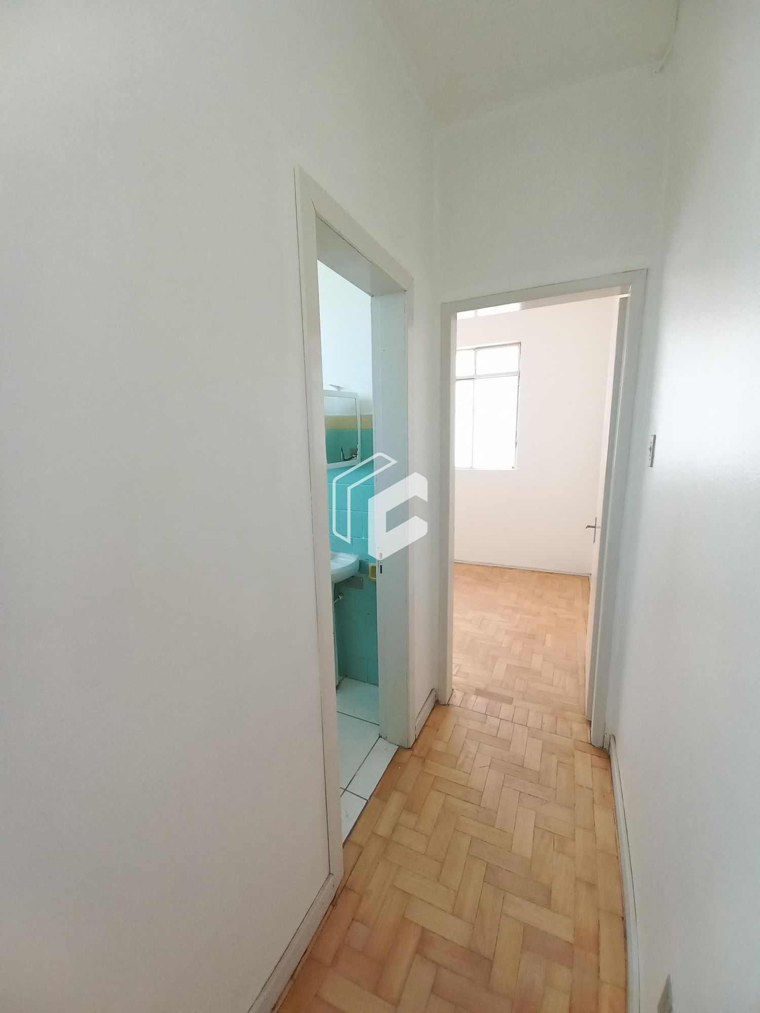 Apartamento para alugar com 3 quartos, 77m² - Foto 3