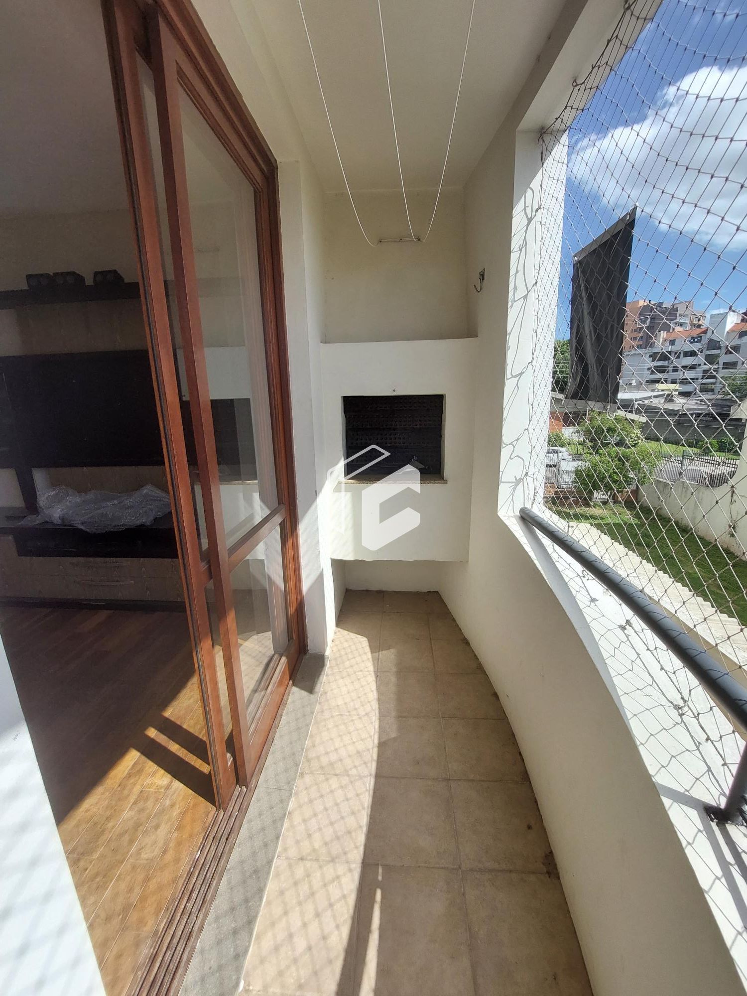 Apartamento à venda com 2 quartos, 63m² - Foto 9