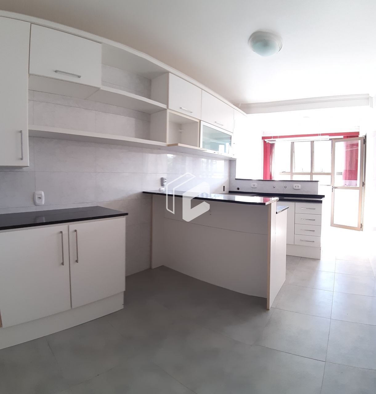 Apartamento à venda com 3 quartos, 107m² - Foto 16