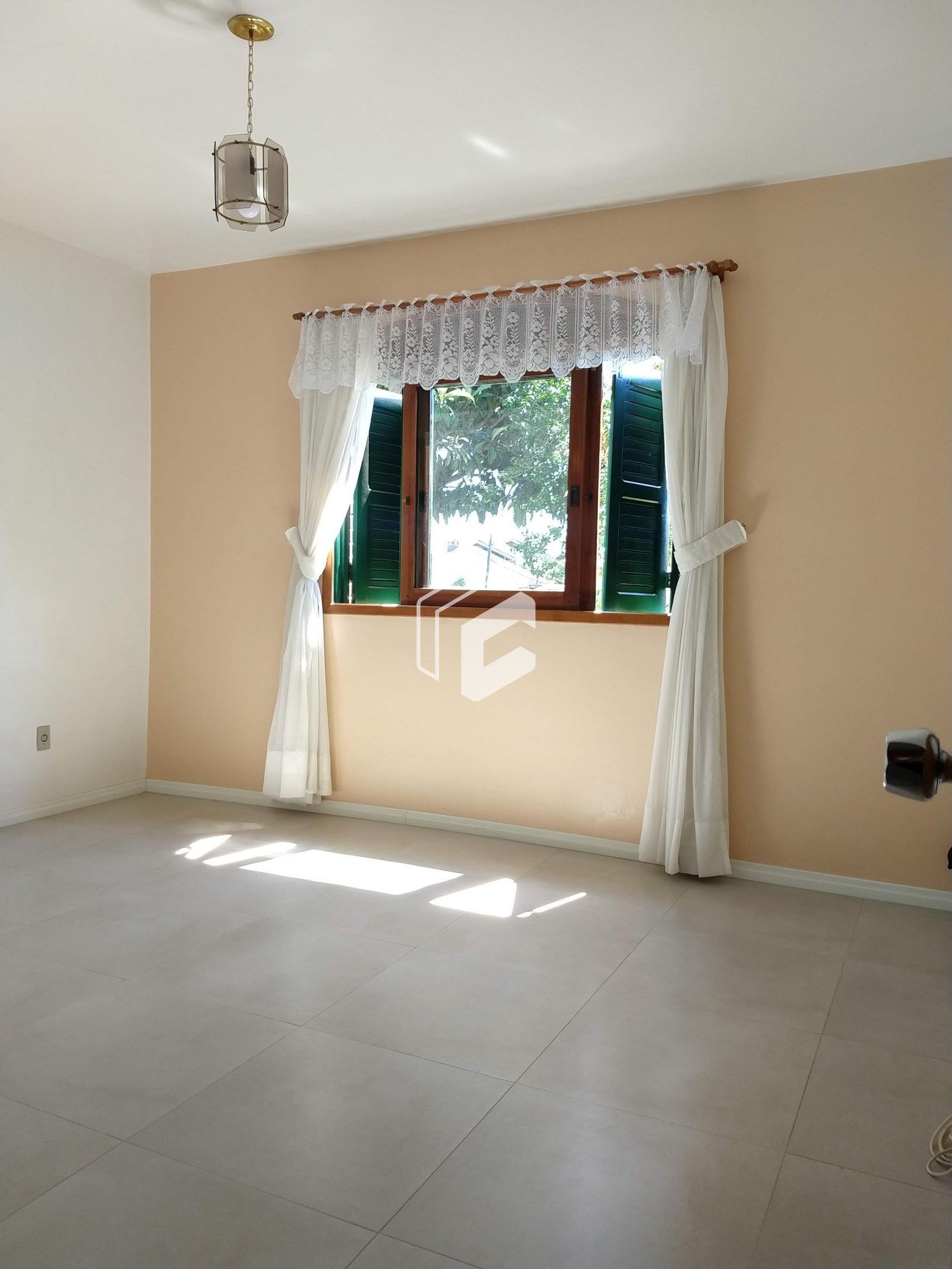 Casa à venda com 3 quartos, 205m² - Foto 9