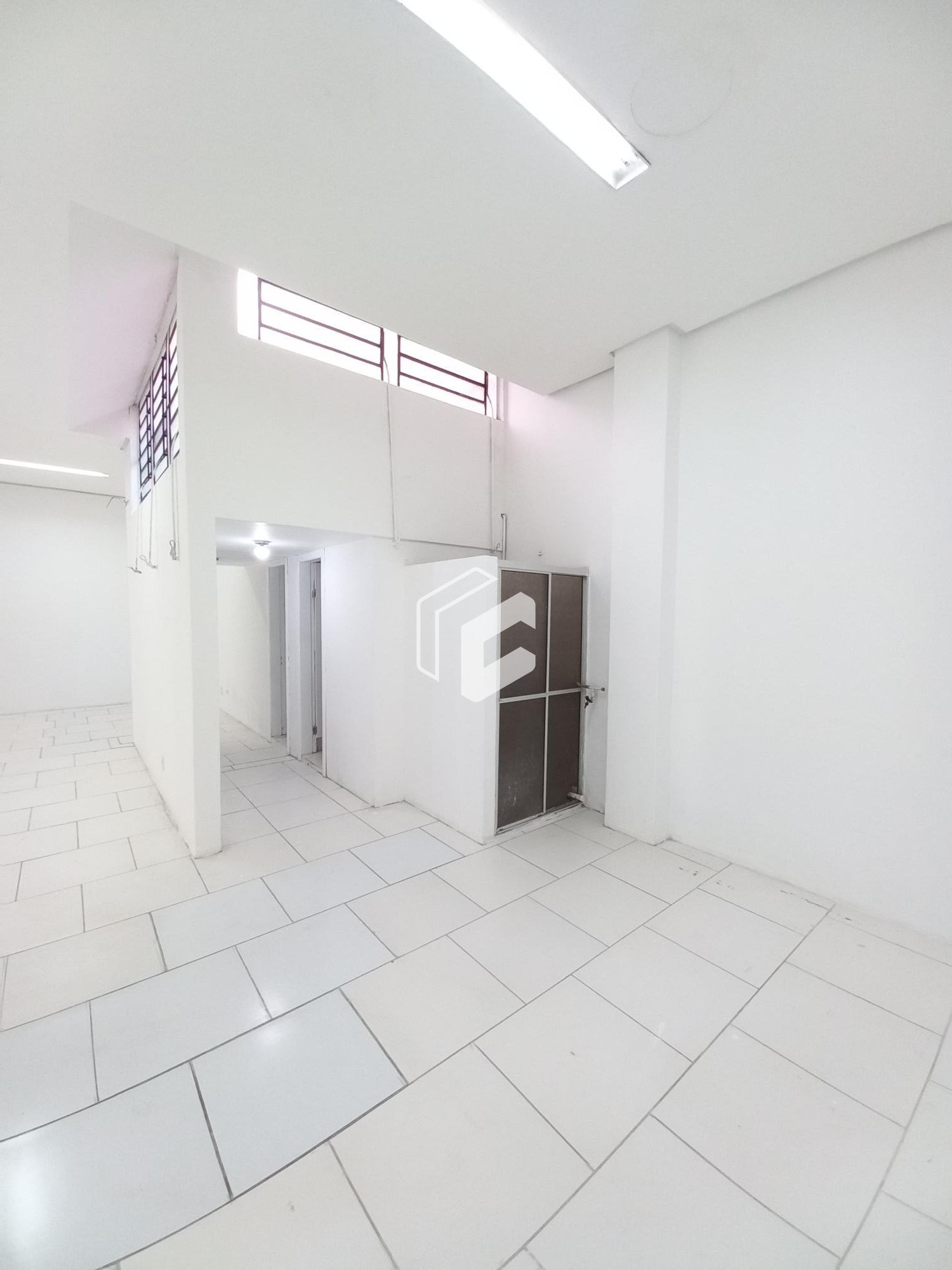 Loja-Salão para alugar com 1 quarto, 348m² - Foto 6