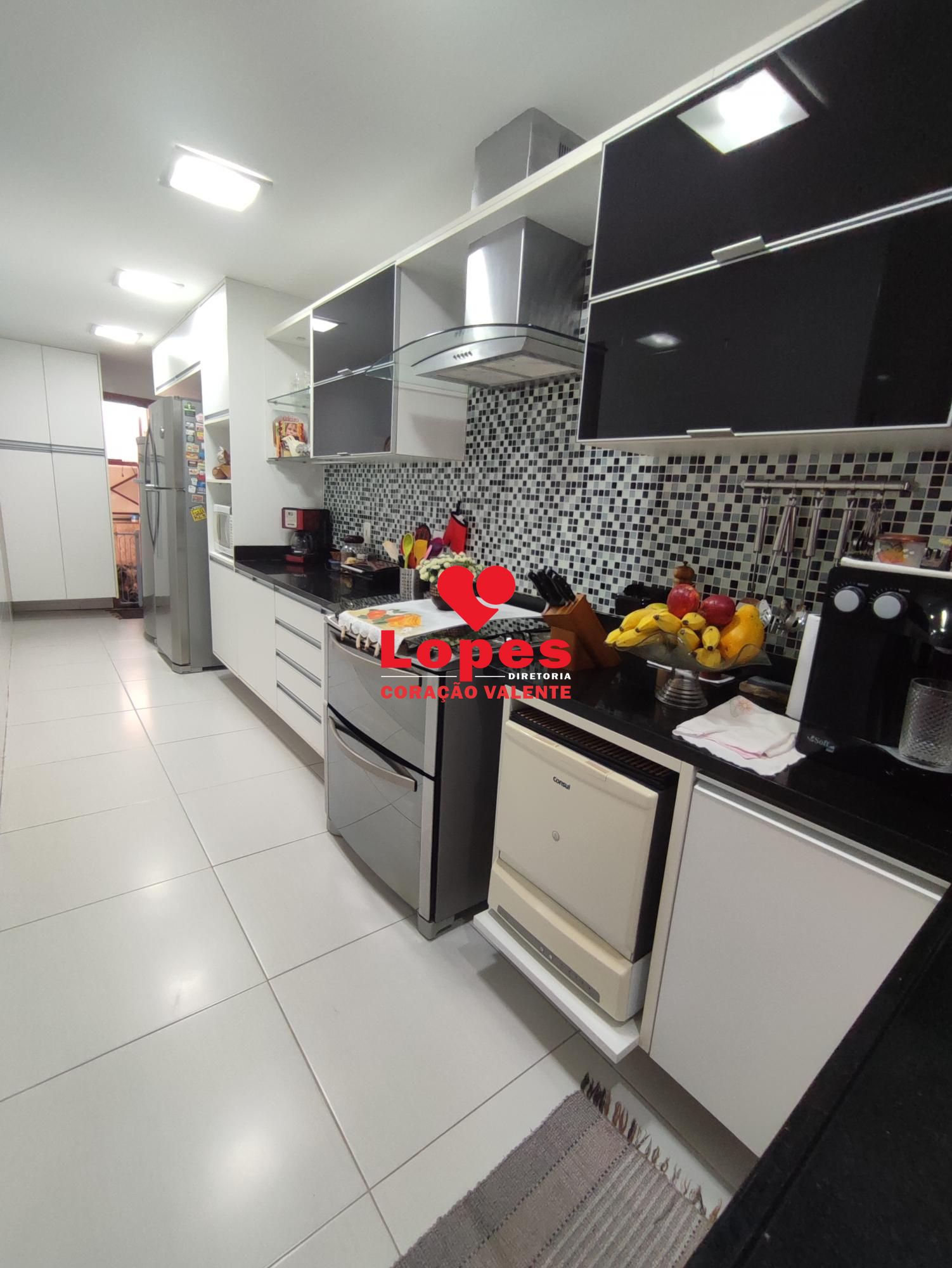 Casa, 4 quartos, 300 m² - Foto 23