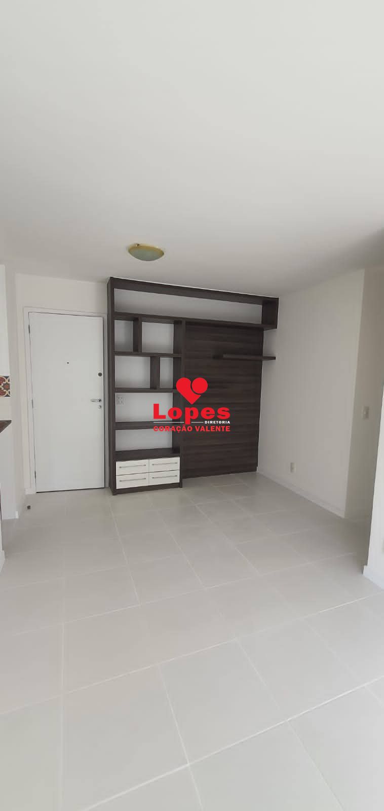 Apartamento à venda com 2 quartos, 63m² - Foto 4