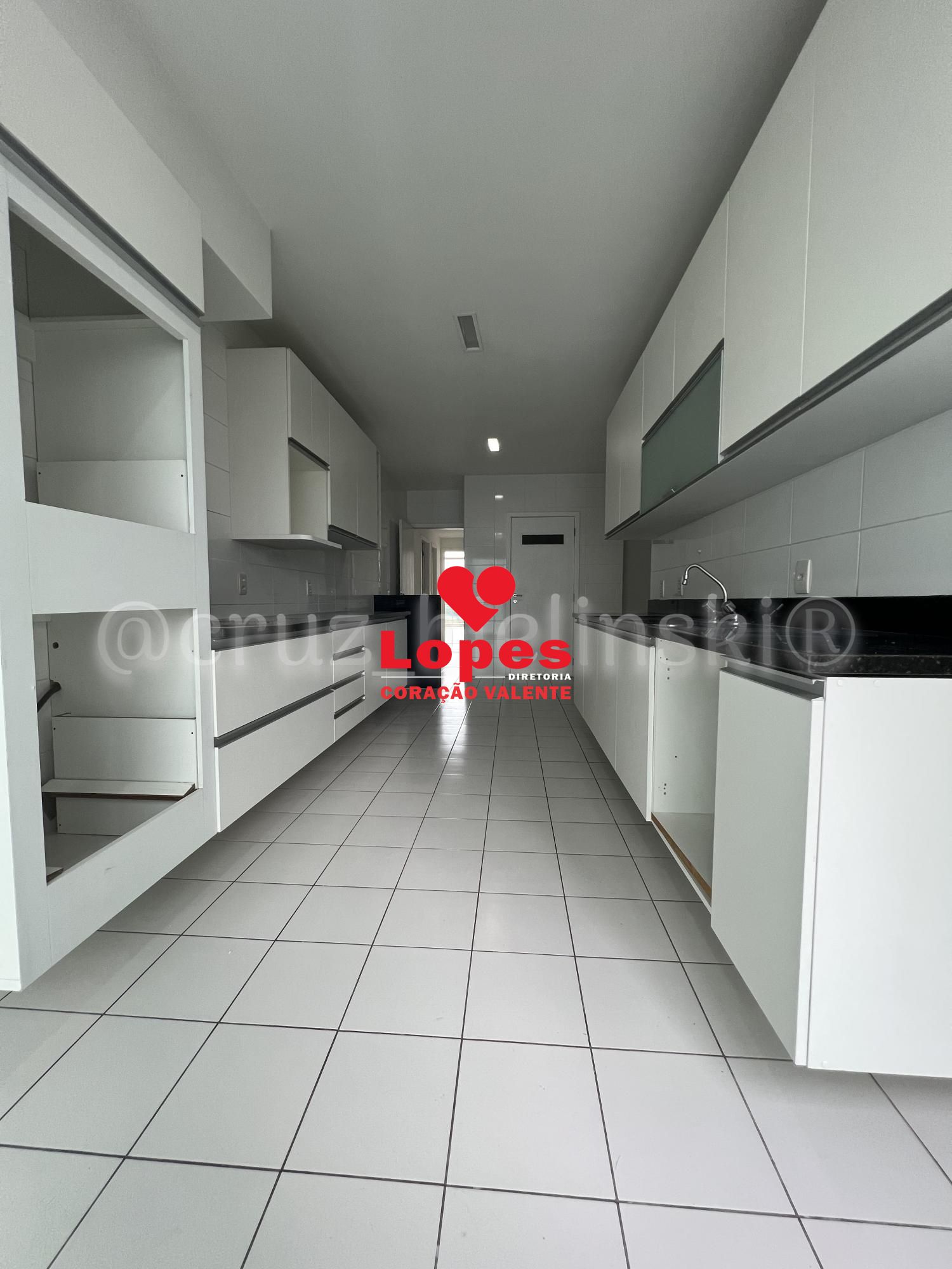 Apartamento à venda com 5 quartos, 376m² - Foto 9