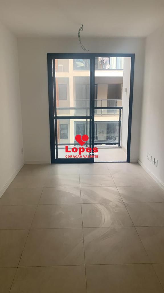 Apartamento à venda com 3 quartos, 74m² - Foto 3