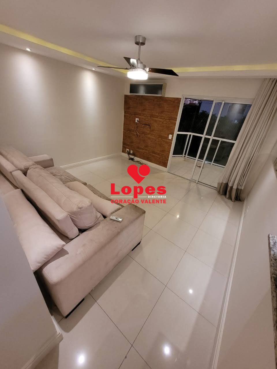 Apartamento à venda com 3 quartos, 79m² - Foto 1