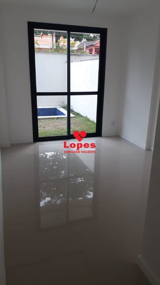 Apartamento à venda com 3 quartos, 150m² - Foto 2