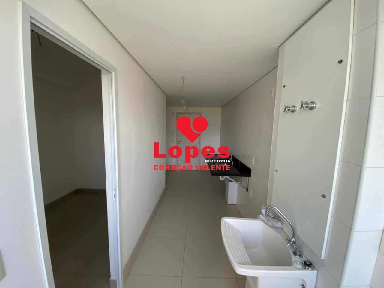 Apartamento à venda com 4 quartos, 151m² - Foto 5