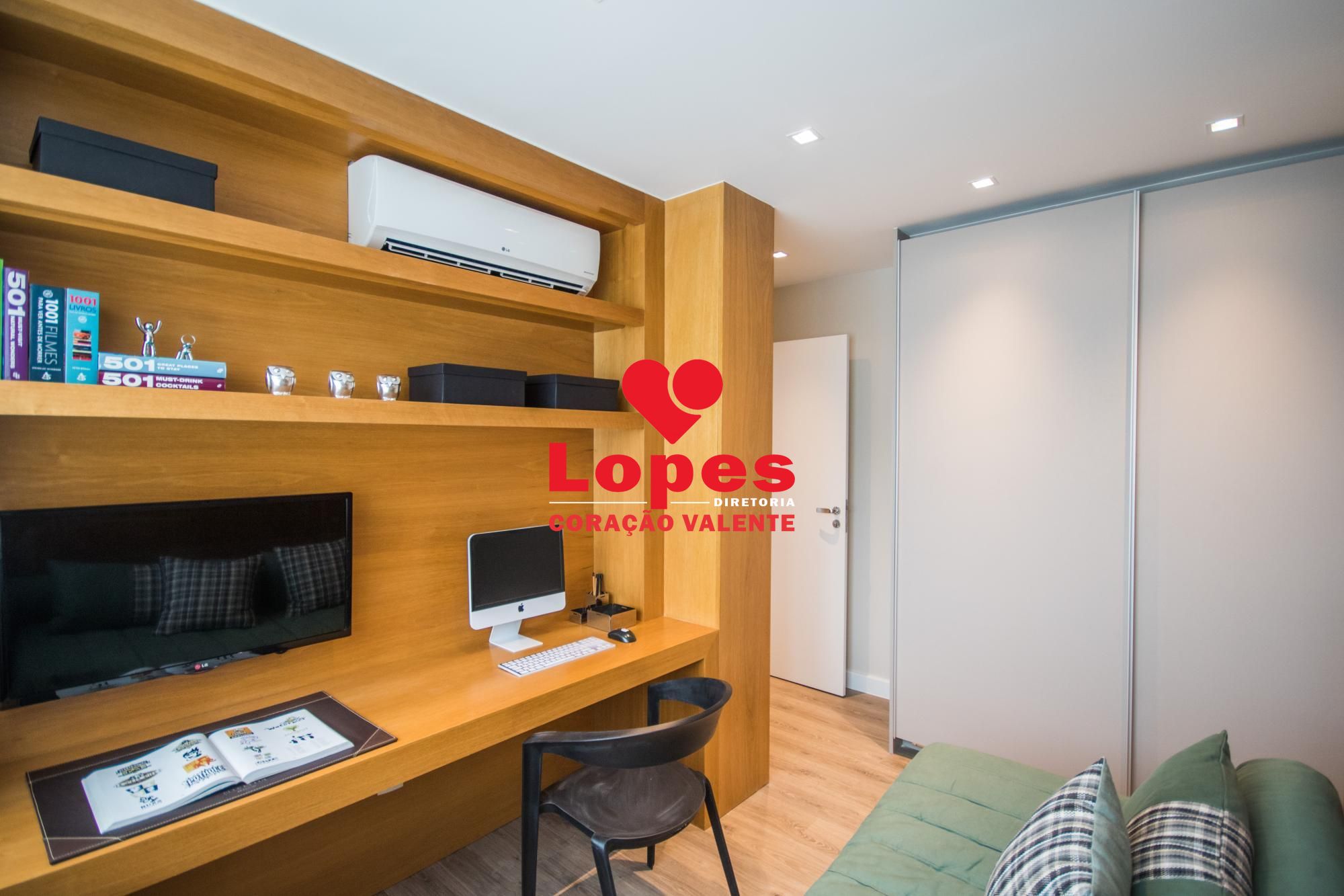 Apartamento à venda com 2 quartos, 77m² - Foto 3