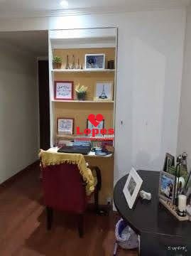 Apartamento à venda com 2 quartos, 64m² - Foto 13