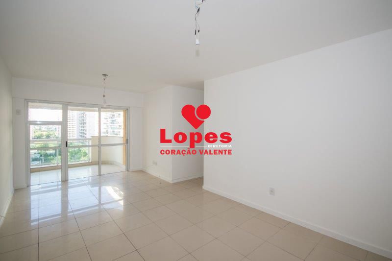 Apartamento à venda com 3 quartos, 102m² - Foto 3