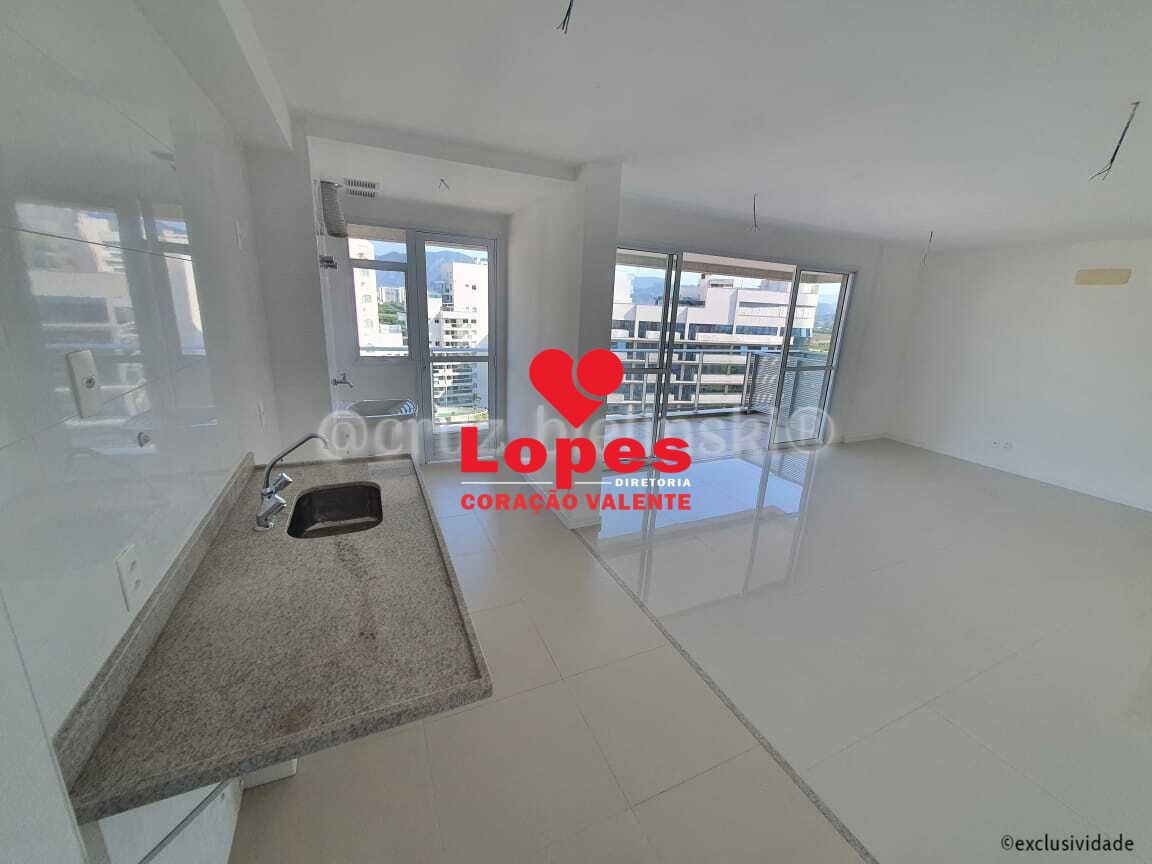 Apartamento à venda com 3 quartos, 99m² - Foto 2