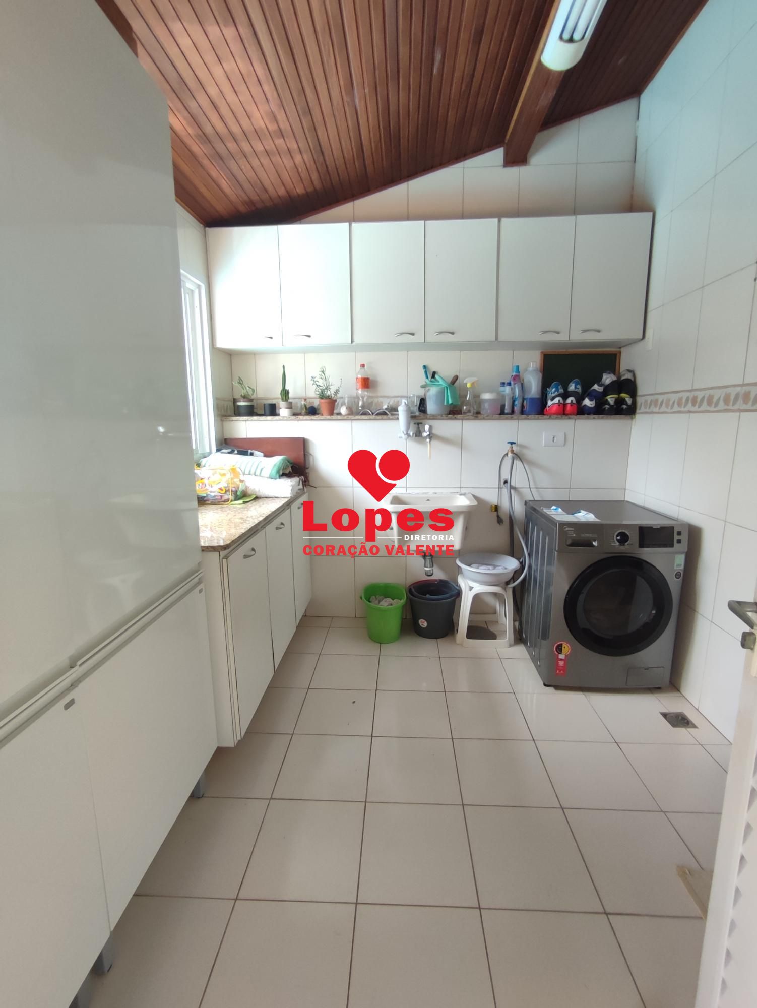 Casa, 4 quartos, 300 m² - Foto 27