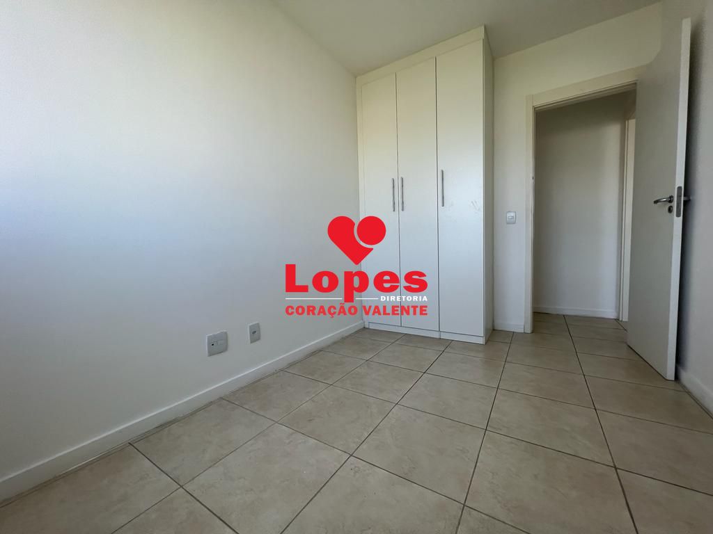 Apartamento à venda com 2 quartos, 70m² - Foto 7