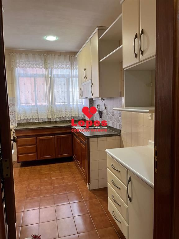 Apartamento à venda com 3 quartos, 145m² - Foto 19