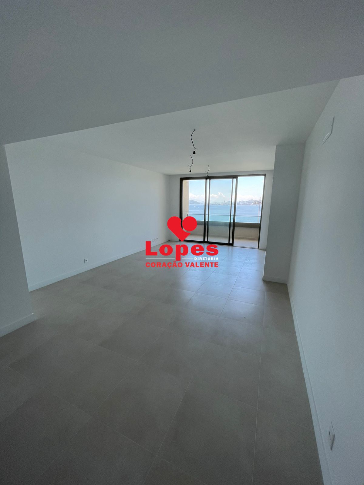 Apartamento à venda com 4 quartos, 160m² - Foto 10