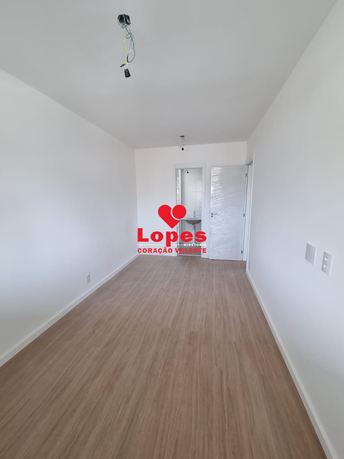 Apartamento à venda com 2 quartos, 61m² - Foto 3