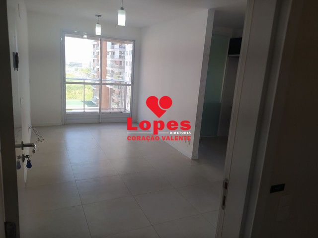 Apartamento à venda com 2 quartos, 66m² - Foto 8