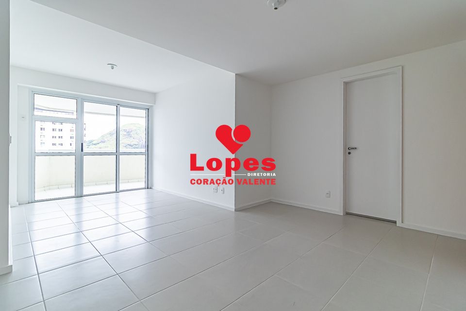 Apartamento à venda com 3 quartos, 103m² - Foto 2