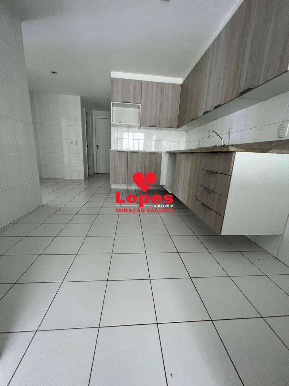 Apartamento à venda com 4 quartos, 178m² - Foto 18