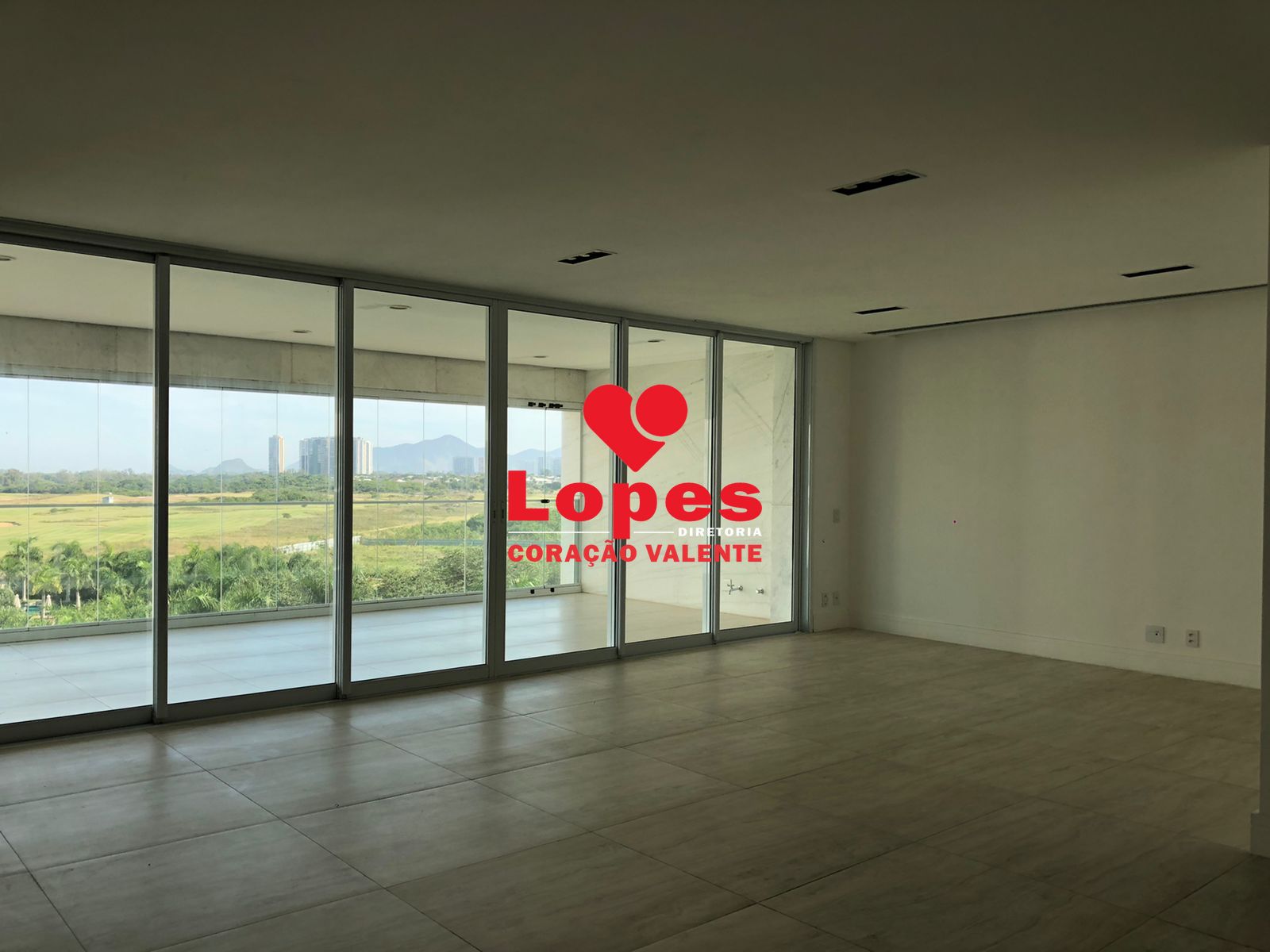 Apartamento à venda com 4 quartos, 266m² - Foto 14