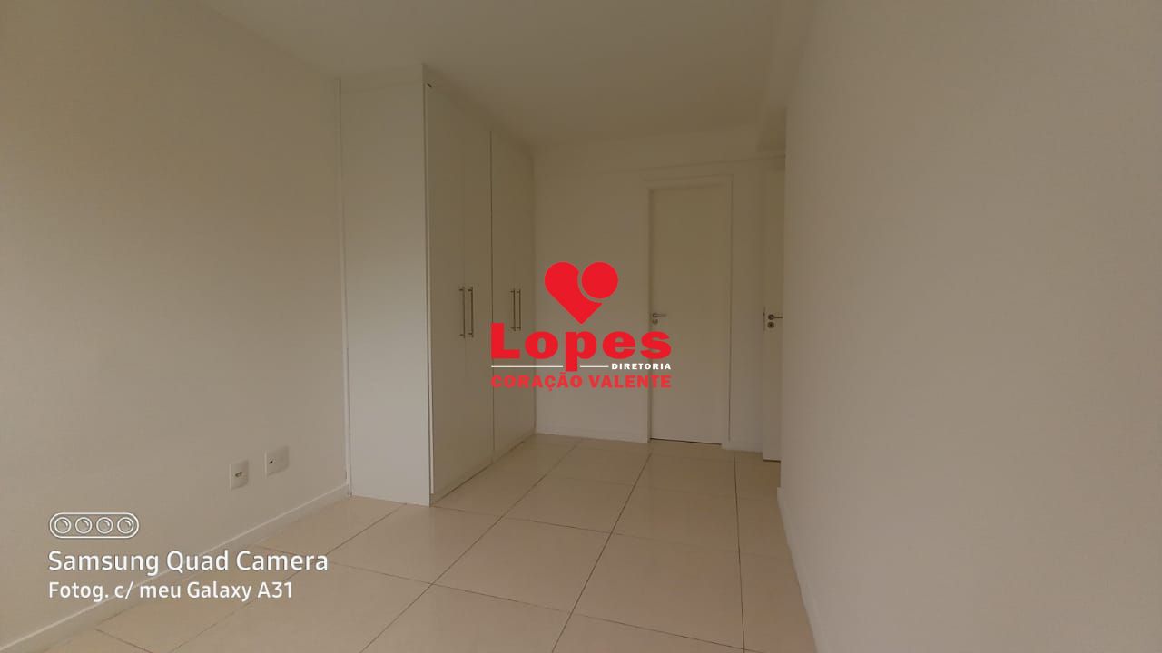 Apartamento à venda com 2 quartos, 67m² - Foto 3