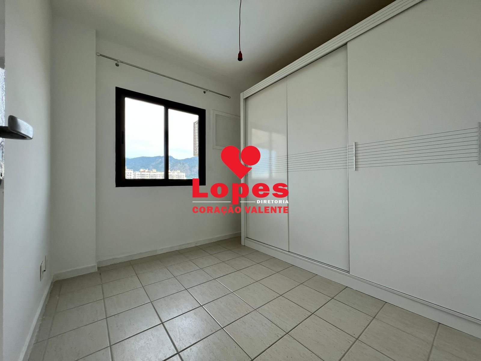 Apartamento à venda com 3 quartos, 86m² - Foto 4