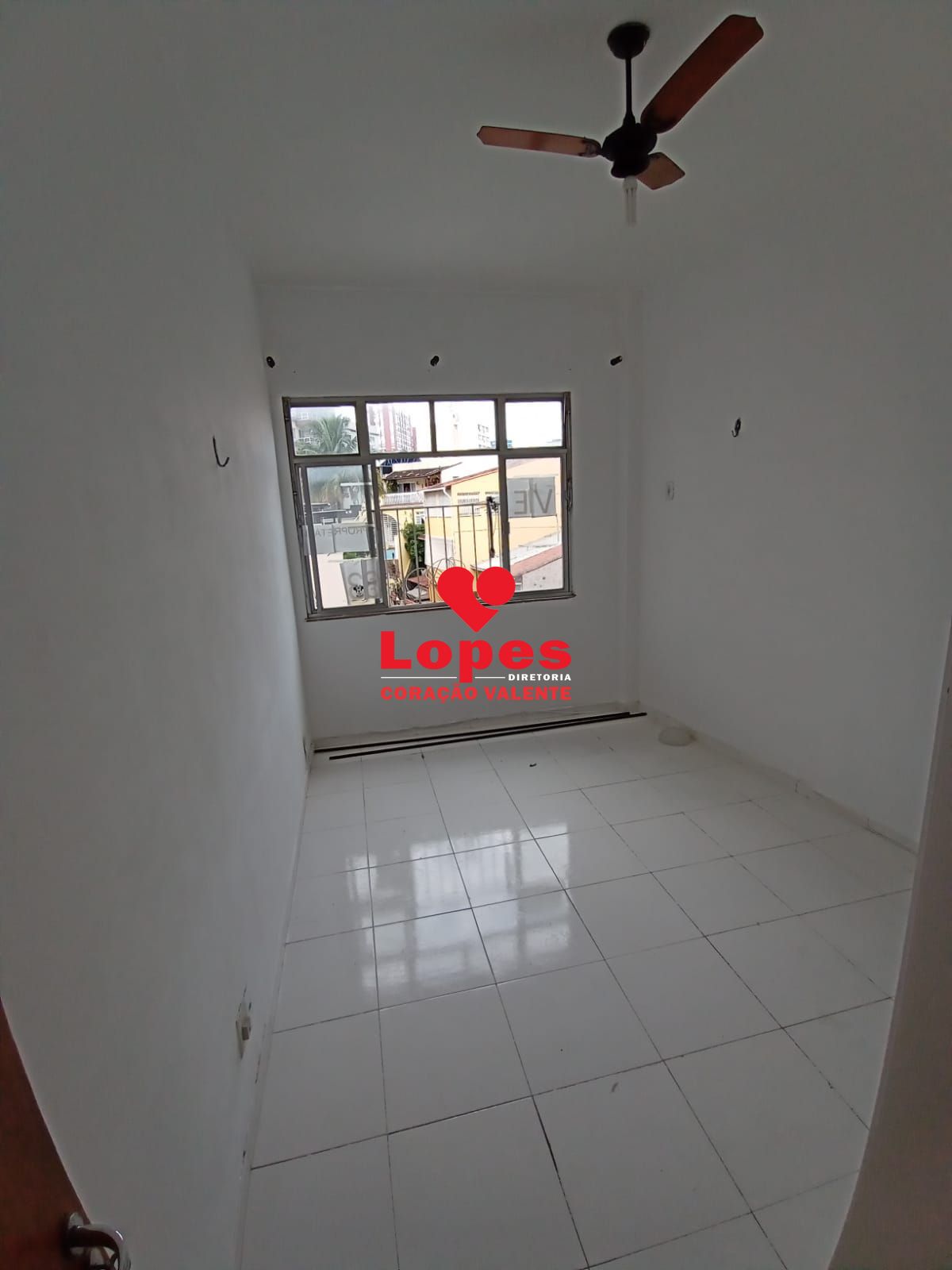 Apartamento à venda com 3 quartos, 92m² - Foto 2