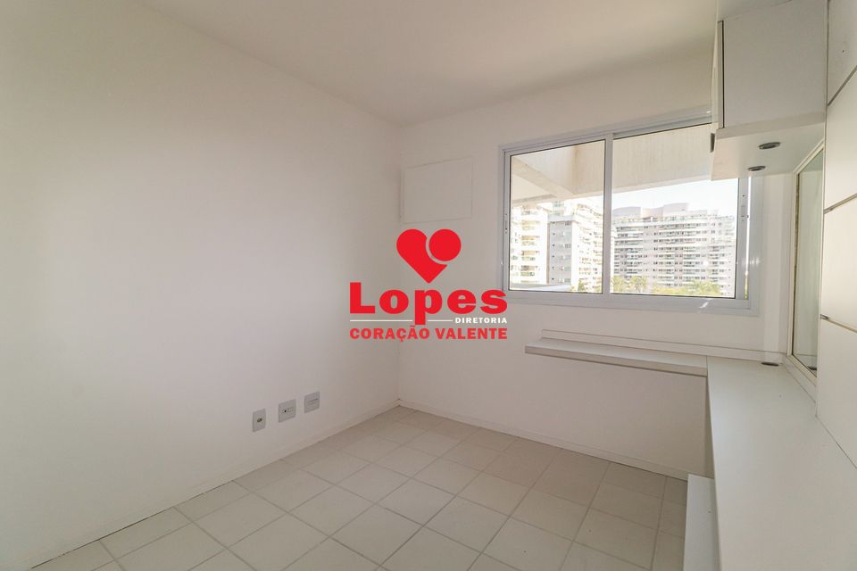 Apartamento à venda com 2 quartos, 6738m² - Foto 4