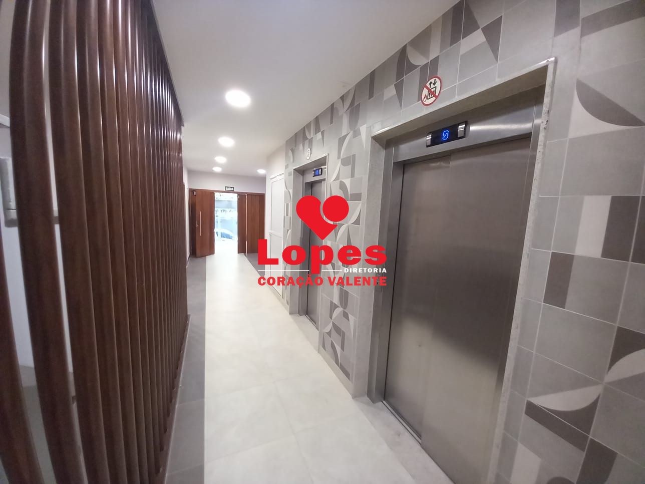 Apartamento à venda com 2 quartos, 73m² - Foto 2