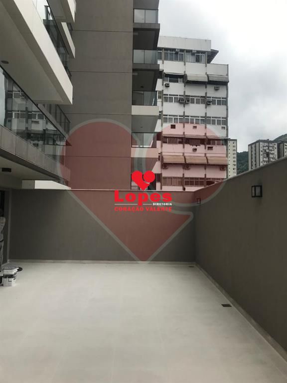 Apartamento à venda com 3 quartos, 240m² - Foto 2