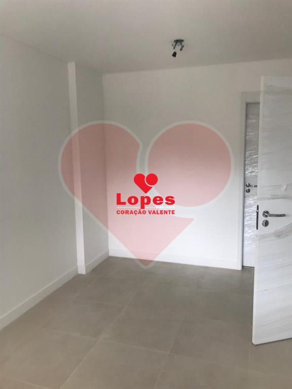 Apartamento à venda com 3 quartos, 240m² - Foto 11