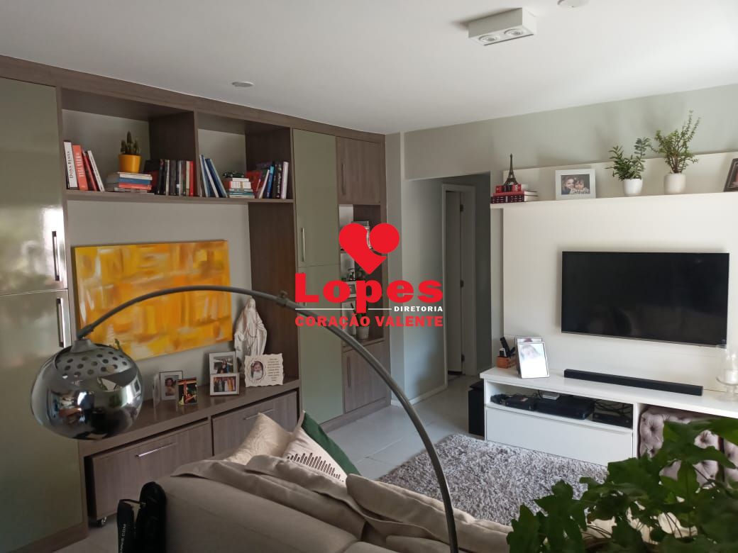 Apartamento à venda com 3 quartos, 105m² - Foto 2