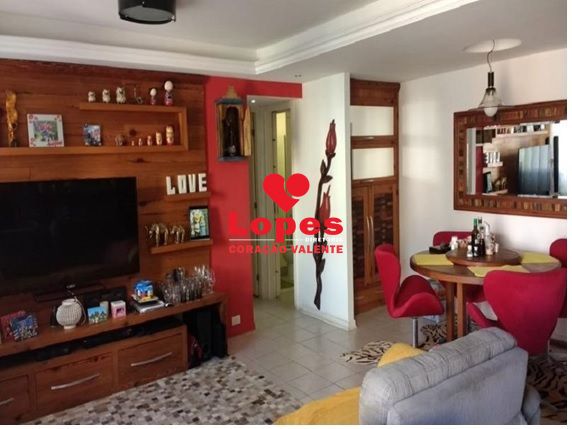 Apartamento à venda com 2 quartos, 74m² - Foto 2