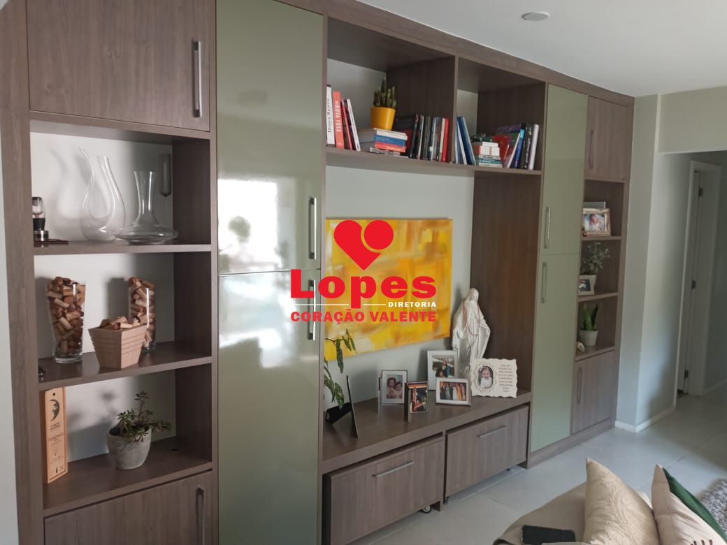 Apartamento à venda com 3 quartos, 105m² - Foto 1