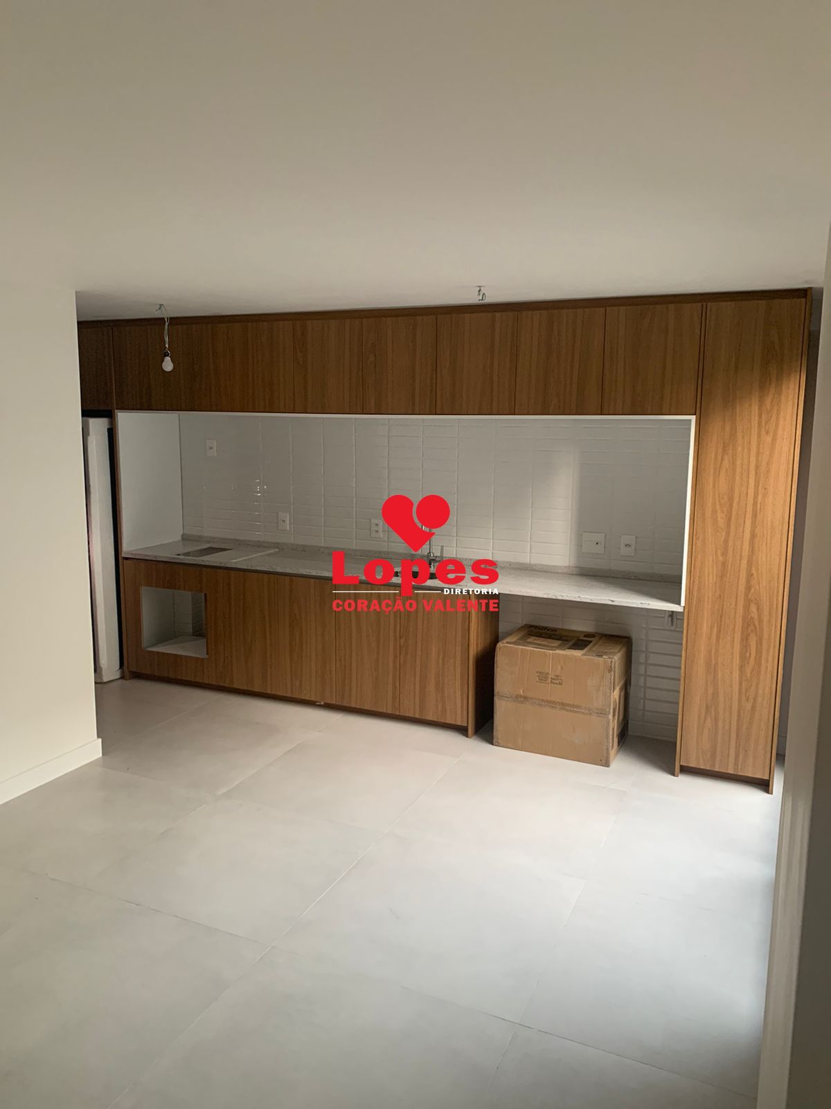 Apartamento à venda com 1 quarto, 28m² - Foto 1