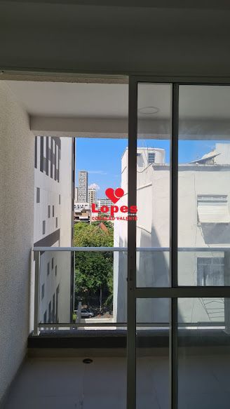 Apartamento à venda com 2 quartos, 74m² - Foto 3