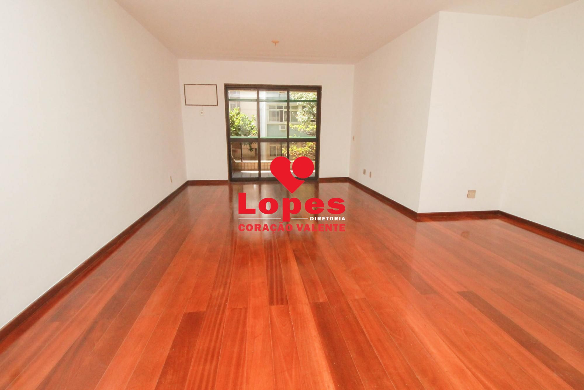 Apartamento à venda com 4 quartos, 166m² - Foto 4