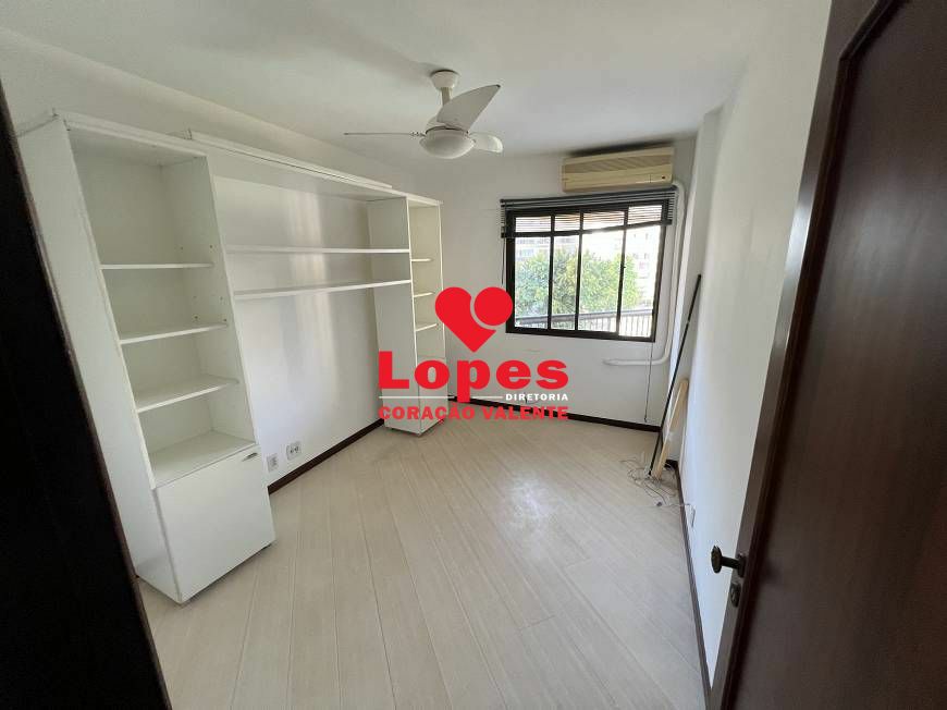 Apartamento à venda com 4 quartos, 160m² - Foto 8