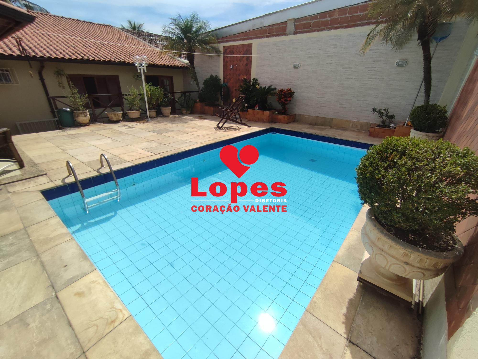 Casa, 4 quartos, 300 m² - Foto 1