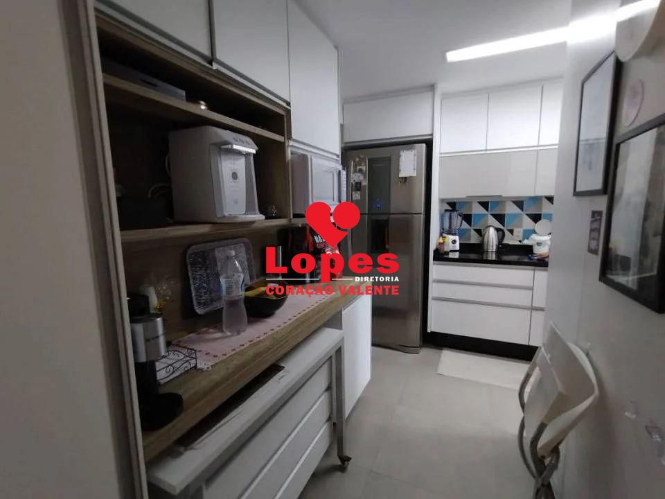 Apartamento à venda com 4 quartos, 138m² - Foto 3