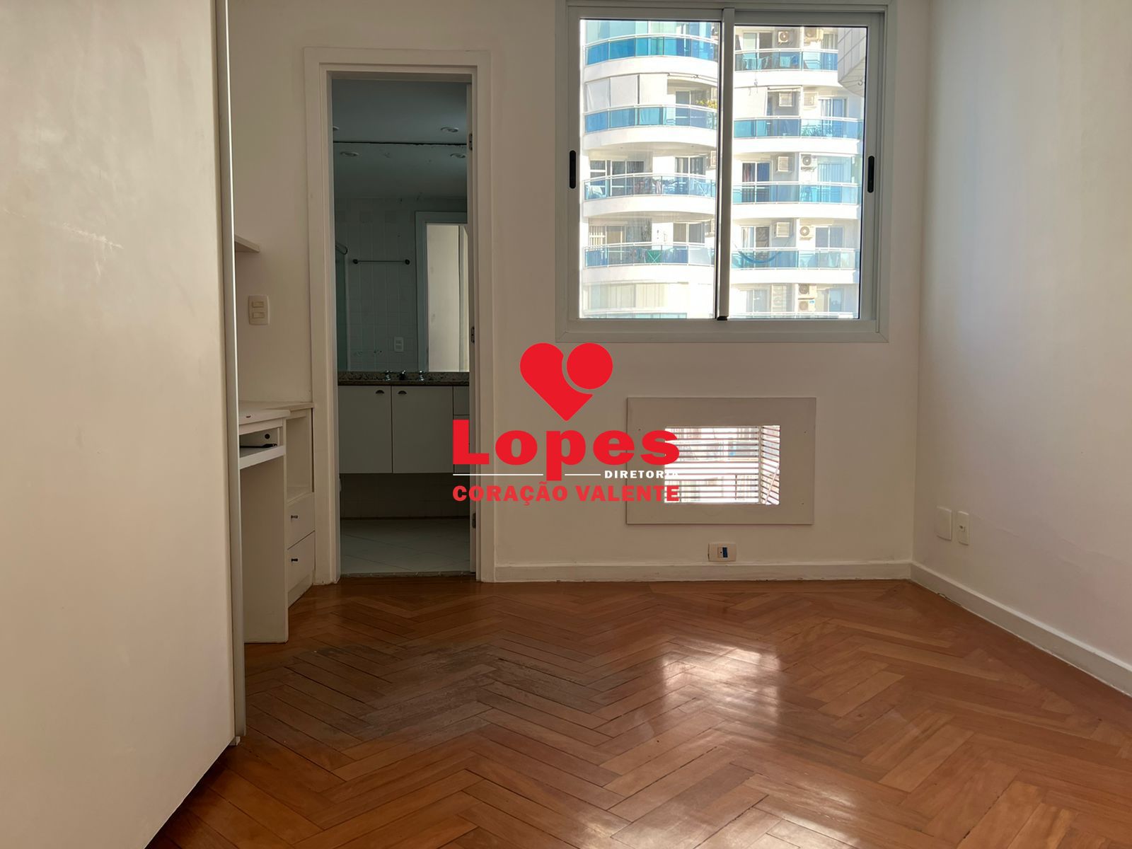 Apartamento à venda com 4 quartos, 151m² - Foto 15