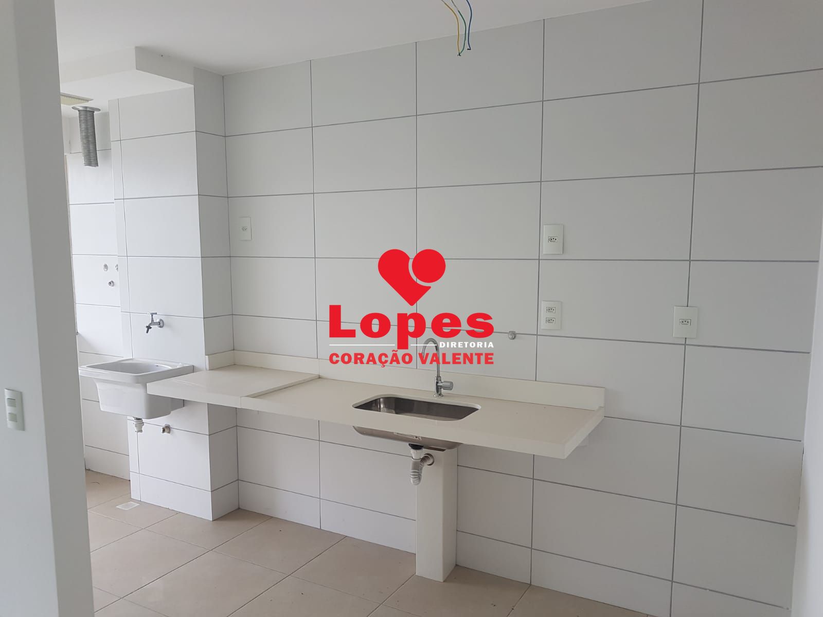 Apartamento à venda com 2 quartos, 58m² - Foto 4